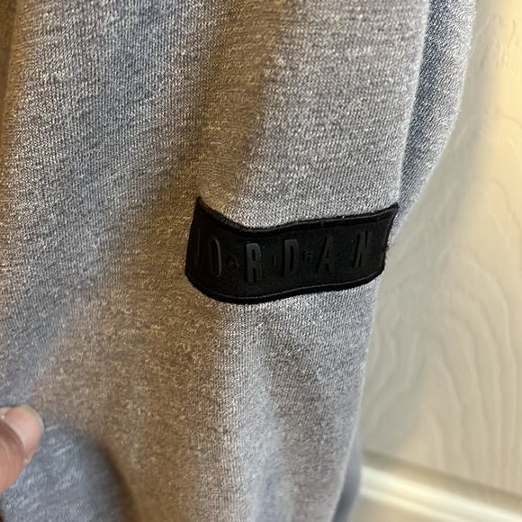 Jordan jumpman sweatshirt. - Picture 2 of 5